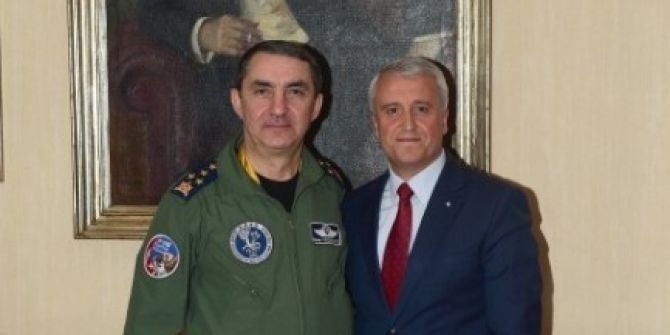 Orgeneral Küçükakyüz’den, Rektör Gündoğan’a Nezaket Ziyareti