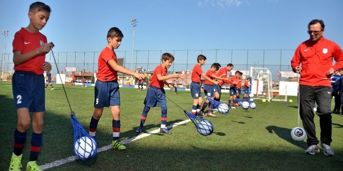 Avrupa’da Ne Varsa Altınordu’da Var