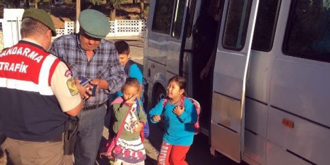 Jandarmadan Öğrenci Servislerine Denetim