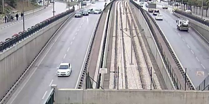 Bursa’da 9 Aracın Birbirine Girdiği Kaza Kameraya Böyle Yansıdı