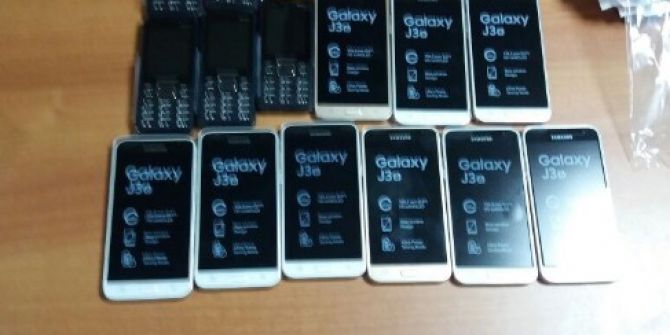 Van’da Kaçak Sigara Ve Cep Telefonu Operasyonu