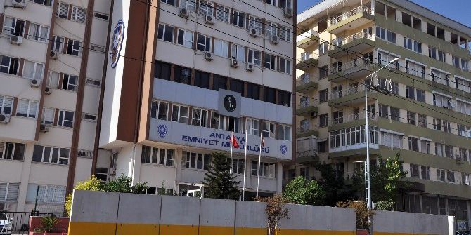 Antalya Emniyet Müdürlüğü’ne Bariyerli Önlem