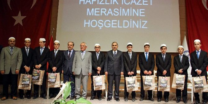 Aydın’ın Kur’an Bülbülleri Hafızlık İcazetlerini Aldı