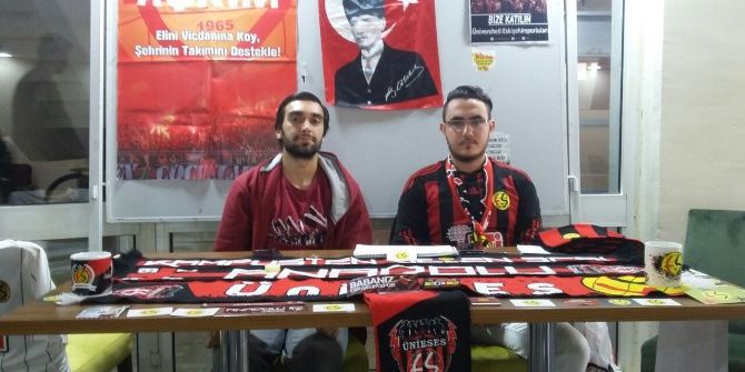 Üniversiteli Eskişehirsporlular Stant Açtı