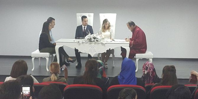 Marmaraereğlisi Gençlik Merkezi’nde Nikah İşlemleri Başladı