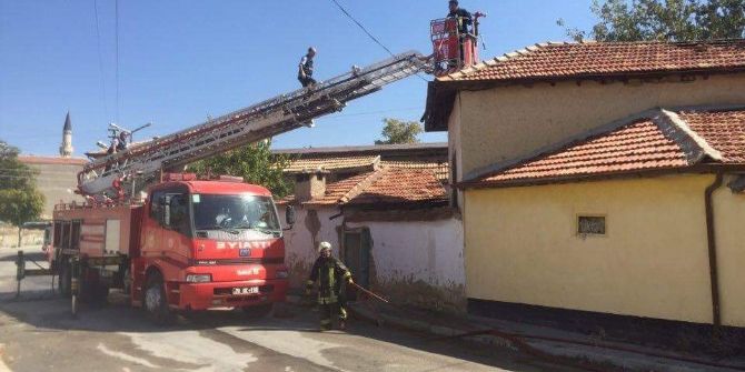 Karaman’da Ev Yangını