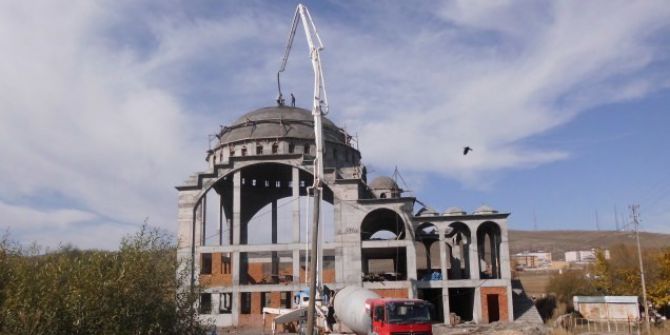 Çıldır Yeni Cami İnşaatı Yükseliyor