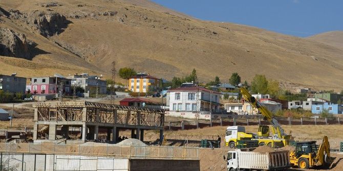 Adilcevaz’da Spor Kompleksi Çalışmaları Başladı