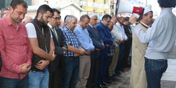 Halep’teki Şehitler İçin Trabzon’da Gıyabi Cenaze Namazı Kılındı