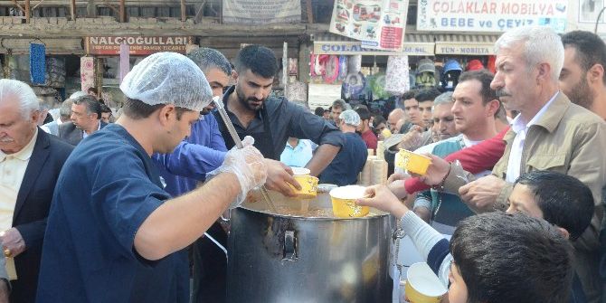 Malatya’da Yılın İlk Aşuresi Dağıtıldı
