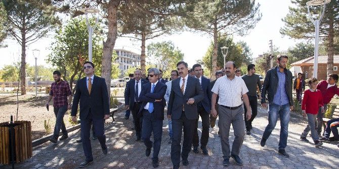 Vali Çınar Ahlat’taki Yatırımları İnceledi