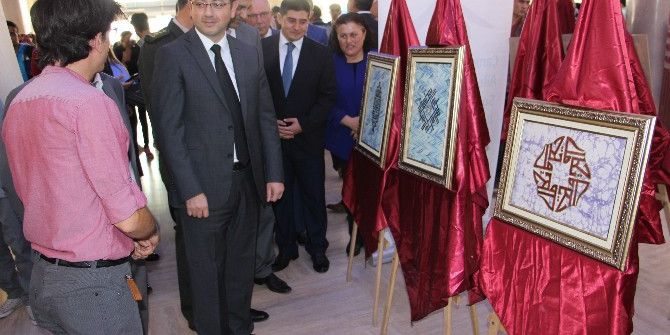 Kimsesiz Çocukların Yaptıkları Eserler Sergilendi