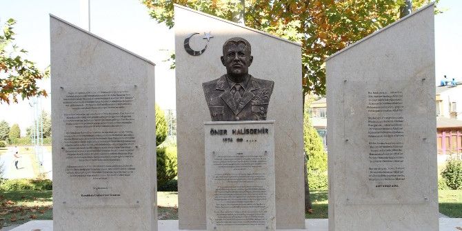 Pamukkale Üniversitesine Şehit Ömer Halisdemir’in Büstü Dikildi