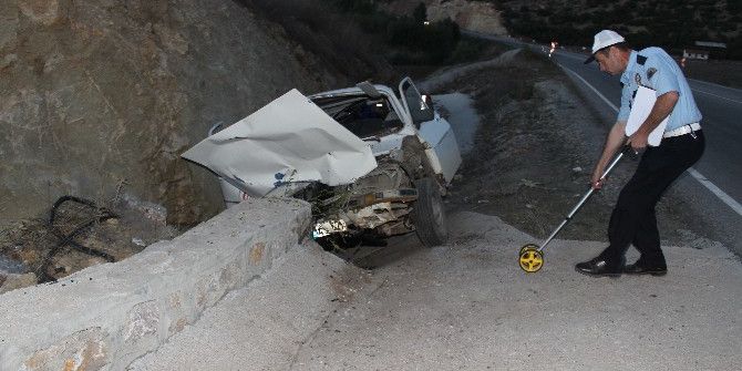 Kazada Anne Öldü, Oğlu Yaralandı