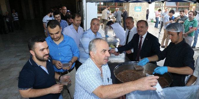 Pamukkale Belediyesi’nden 2 Bin Kişilik Aşure Dağıtımı