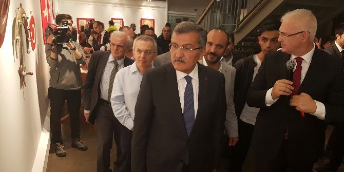 Zeytinburnu’nda “15 Temmuz’a Saygı” Sergisi Açıldı