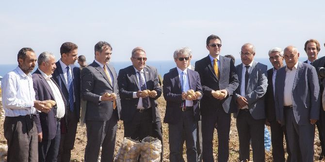 Vali Çınar: "Çiftçinin İşine Çok Karışmazsak Üretim Artar"