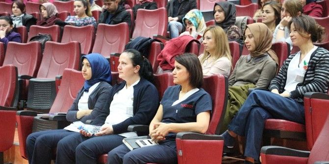 Beü Anne Sütü Ve Emzirmenin Önemi Konulu Eğitim Düzenledi