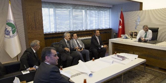 Büyükşehir’de Yol Zirvesi