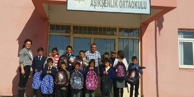 Çıldır Aşıkşenlik Ortaokuluna Kaider Eli