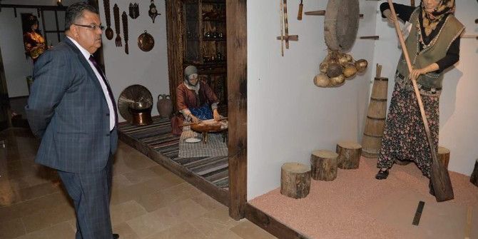 Başkan Yağcı Yaşayan Şehir Müzesindeki Çalışmaları İnceledi