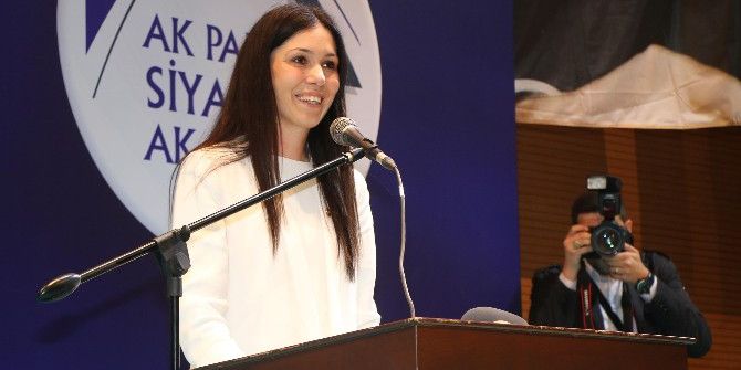 Ak Parti Genel Başkan Yardımcısı Çiğdem Karaaslan: