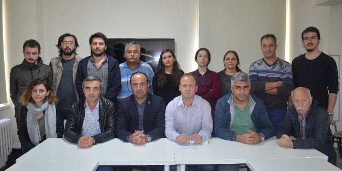 Emek-demokrasi Güçleri Ankara’daki Patlamada Hayatını Kaybedenleri Unutmadı