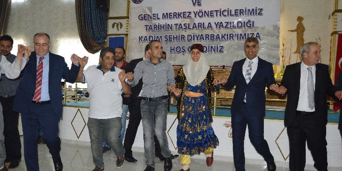 Diyarbakır’da Taşeron İşçilerin Kadro Sevinci