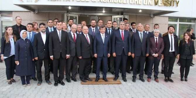 Ahmet Davutoğlu, Kgtü’yü Ziyaret Etti