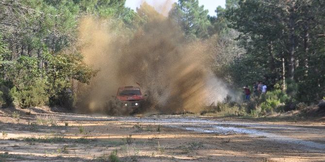 2016 Türkiye Off-road Şampiyonası Beşinci Yarışlarının İlk Etabı Tamamlandı