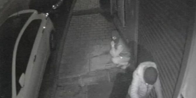 1 Dakikada Para Dolu Çelik Kasayı Böyle Çaldılar