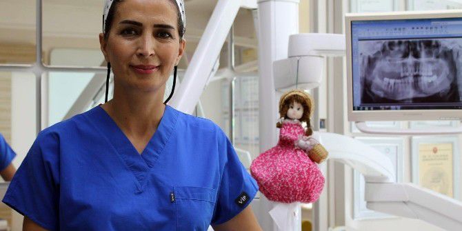 Ağız Kokularının Nedeni Düzenli Fırçalamama