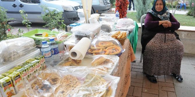 Kışlıklar Hanımeller Çarşısı’ndan