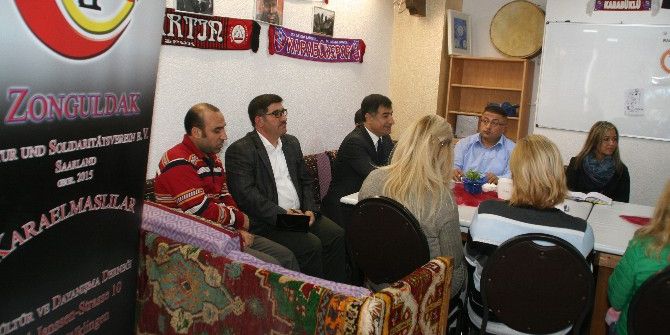 Almanya Karaelmaslılar Derneği, Türk Eğitimcileri Bir Araya Getirdi