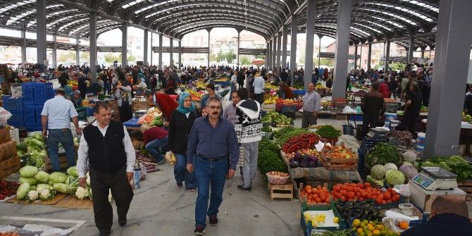 Uşak Belediye Başkan Yardımcısı Uludağ ; "Kemalöz Pazar Yerinden Vatandaş Da Esnaf Da Memnun"