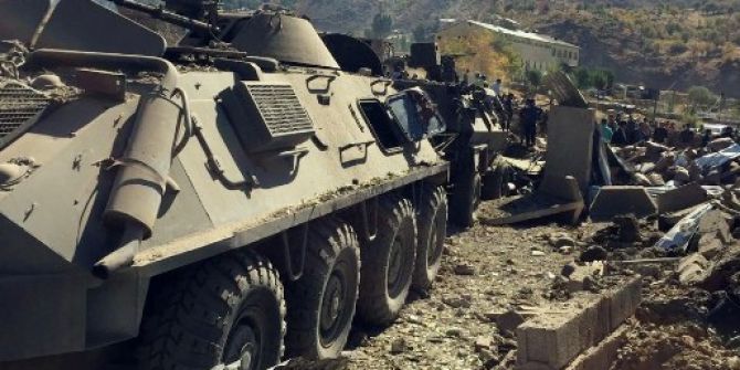 Şemdinli’deki Patlamada 10 Asker Şehit Oldu 8 Vatandaş Hayatını Kaybetti 27 Yaralı