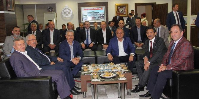 Bakan Arslan: “Demir Yolu Konusunu Değerlendireceğiz”