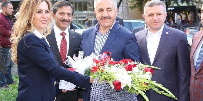 Bakan Arslan: “Ilgaz Tüneli’ni Aralık’ta Açacağız”