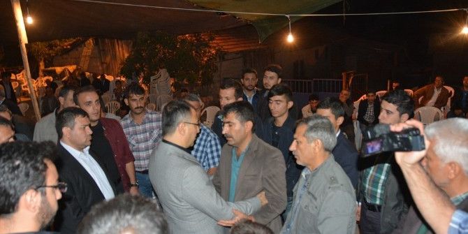 Vali Toprak Şehit Ailesini Ziyaret Etti