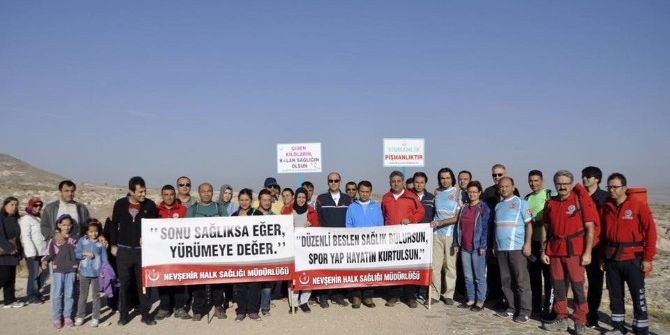 Vali Aktaş Çat Kasabasında Vadi Yürüyüşüne Katıldı