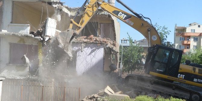 Murat Paşa Kent Meydanı, Ufuk Açacak