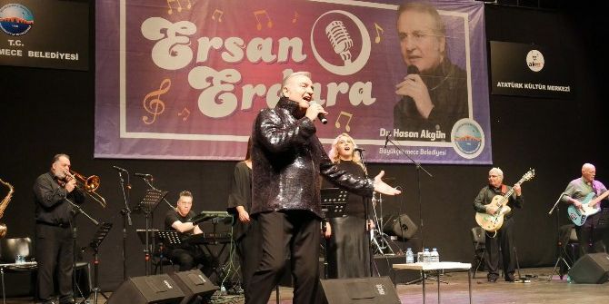 Ersan Erdura, Büyükçekmece’de Nostalji Rüzgarları Estirdi