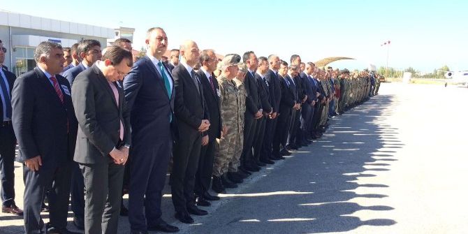 Şemdinli Şehitleri Uğurlandı