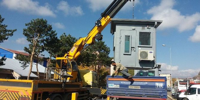 Çıldır’a Zırhlı Güvenlik Kulübeleri Yerleştirildi