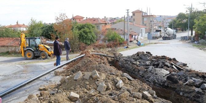 Edirne Belediyesi Mahallenin Su Sıkıntısını Çözdü