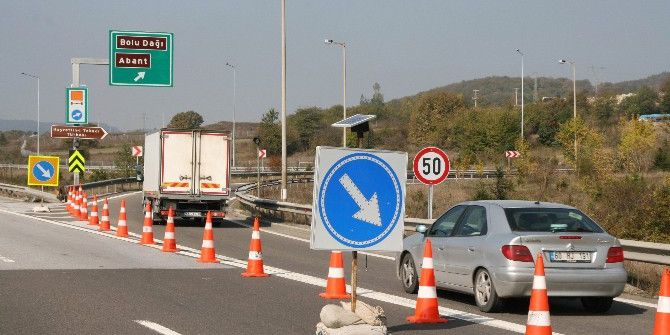 Bolu Tem Otoyolu İstanbul İstikameti Ulaşıma Kapatıldı