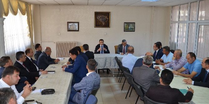 Darende’de Eğitim Masaya Yatırıldı