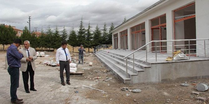 İncesu Belediyesi Süksün Mahallesine Ticaret Merkezi Yapıyor