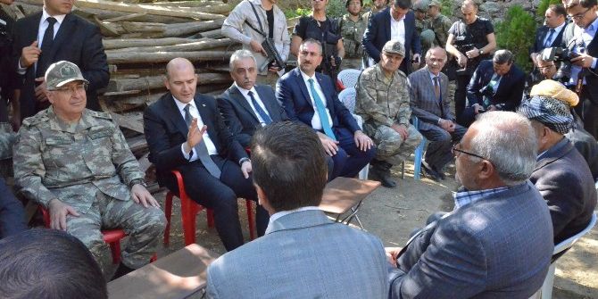 Bakan Soylu’dan Taziye Ziyareti