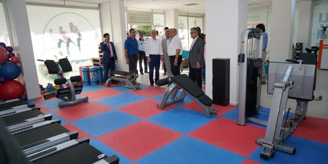 Ak Parti Genel Başkan Yardımcısı Kaya, Belediyenin Çalışmalarını İnceledi